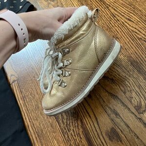 Cat & Jack gold winter Boots with faux fur - size 10